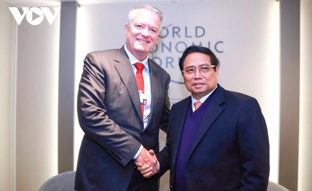 overview of pm chinh s working trip to attend 55th wef meeting in davos picture 16