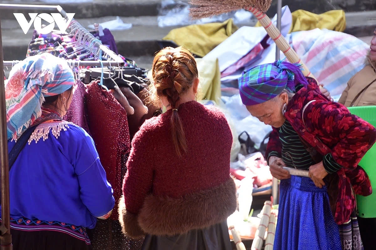 vibrant tet market of ethnic people on bac ha plateau in northern vietnam picture 17 vibrant tet market of ethnic people on bac ha plateau in northern vietnam picture 17