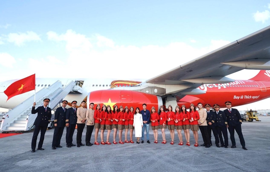 Những hình ảnh đầy cảm hứng của phi hành đoàn Vietjet trên chuyến bay tới Hoa Kỳ