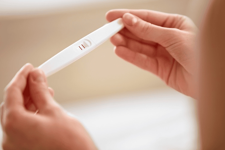 Con trai tôi lớp 12 lỡ làm bạn gái có bầu 5 tháng