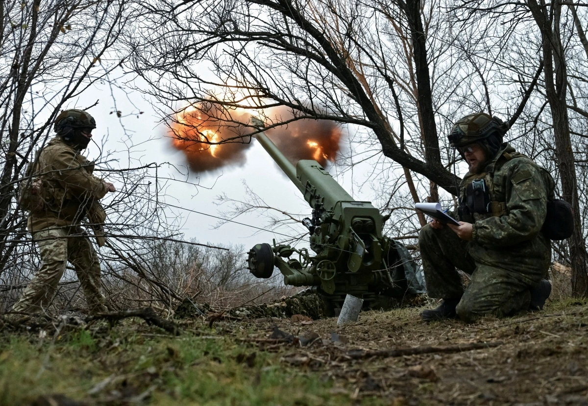 Nga cố gắng cắt đứt mọi nguồn cung cho Pokrovsk để buộc Ukraine rút lui