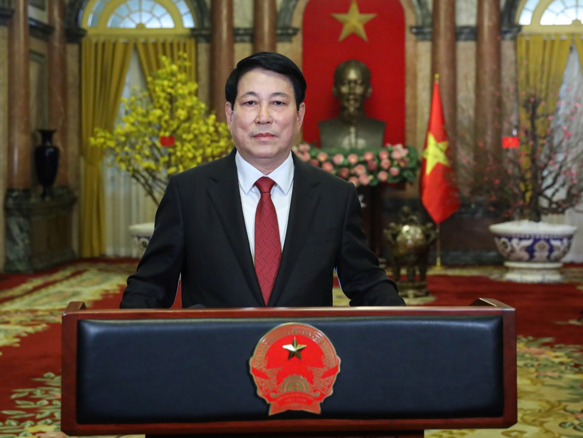 chủ tịch nước lương cường chúc tết giao thừa xuân Ất tỵ 2025 hình ảnh 1 chu tich nuoc luong cuong chuc tet giao thua xuan At ty 2025 hinh anh 1