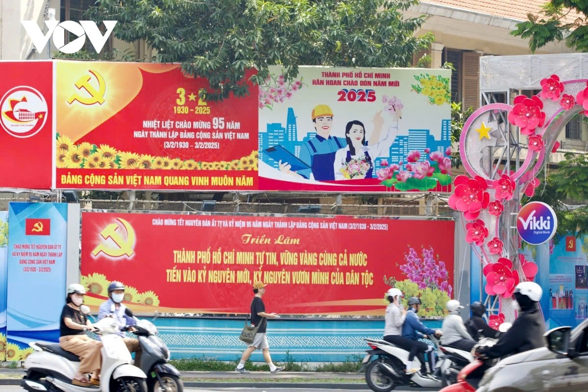 ho chi minh city overflows with spring colours picture 4 ho chi minh city overflows with spring colours picture 4