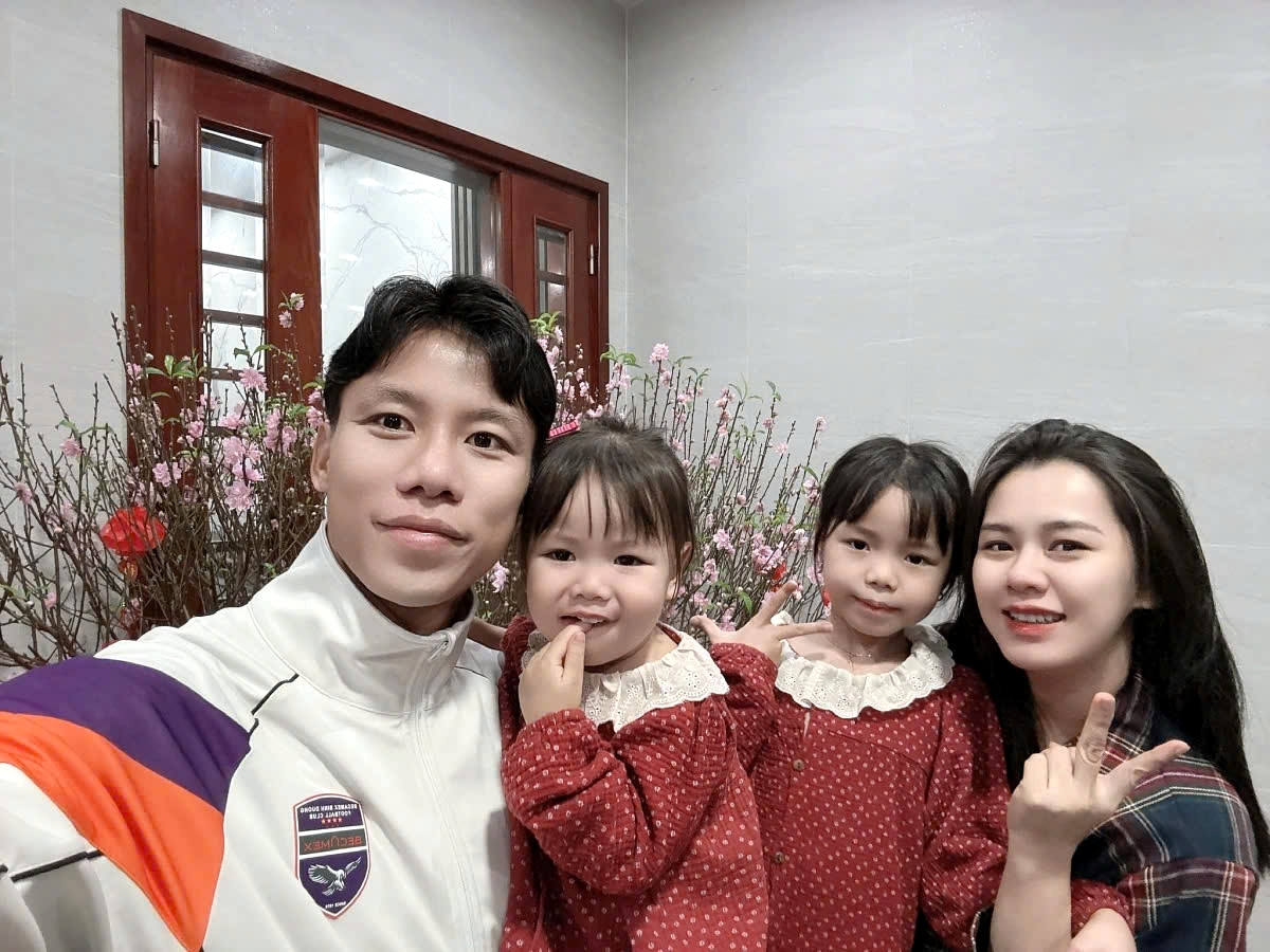 national football stars joyfully celebrate lunar new year of the snake 2025 picture 4 national football stars joyfully celebrate lunar new year of the snake 2025 picture 4