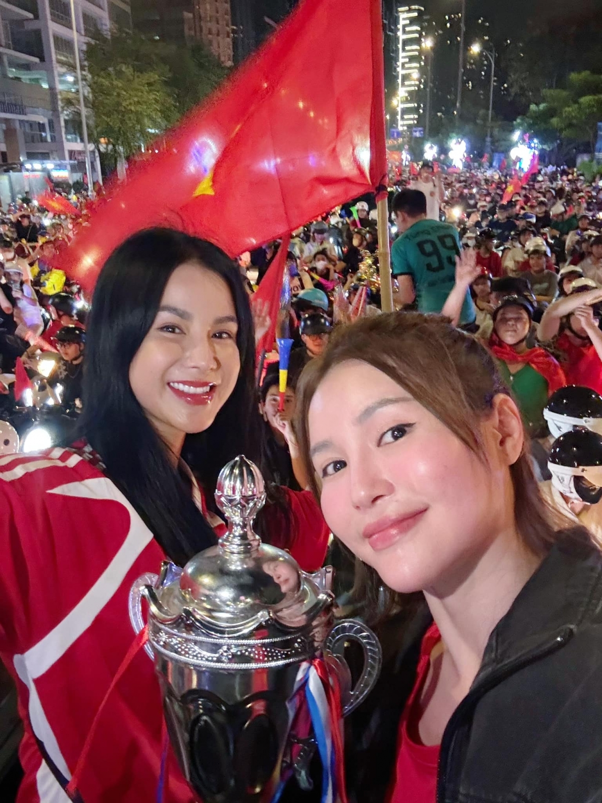 thuy tien, dieu nhi, ha anh tuan di bao mung viet nam vo dich asean cup 2024 hinh anh 6