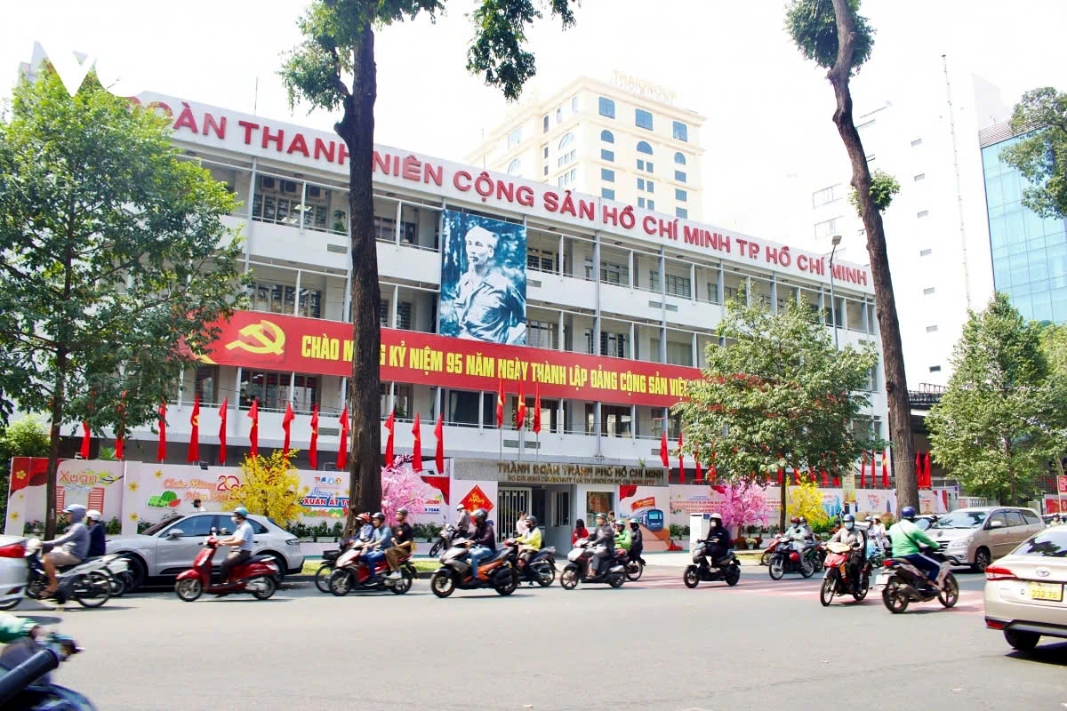 ho chi minh city overflows with spring colours picture 5 ho chi minh city overflows with spring colours picture 5