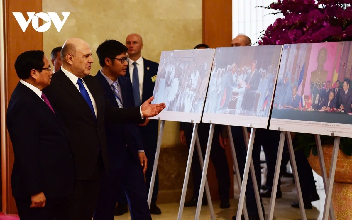 russian pm mishustin warmly welcomed in hanoi on official visit picture 7