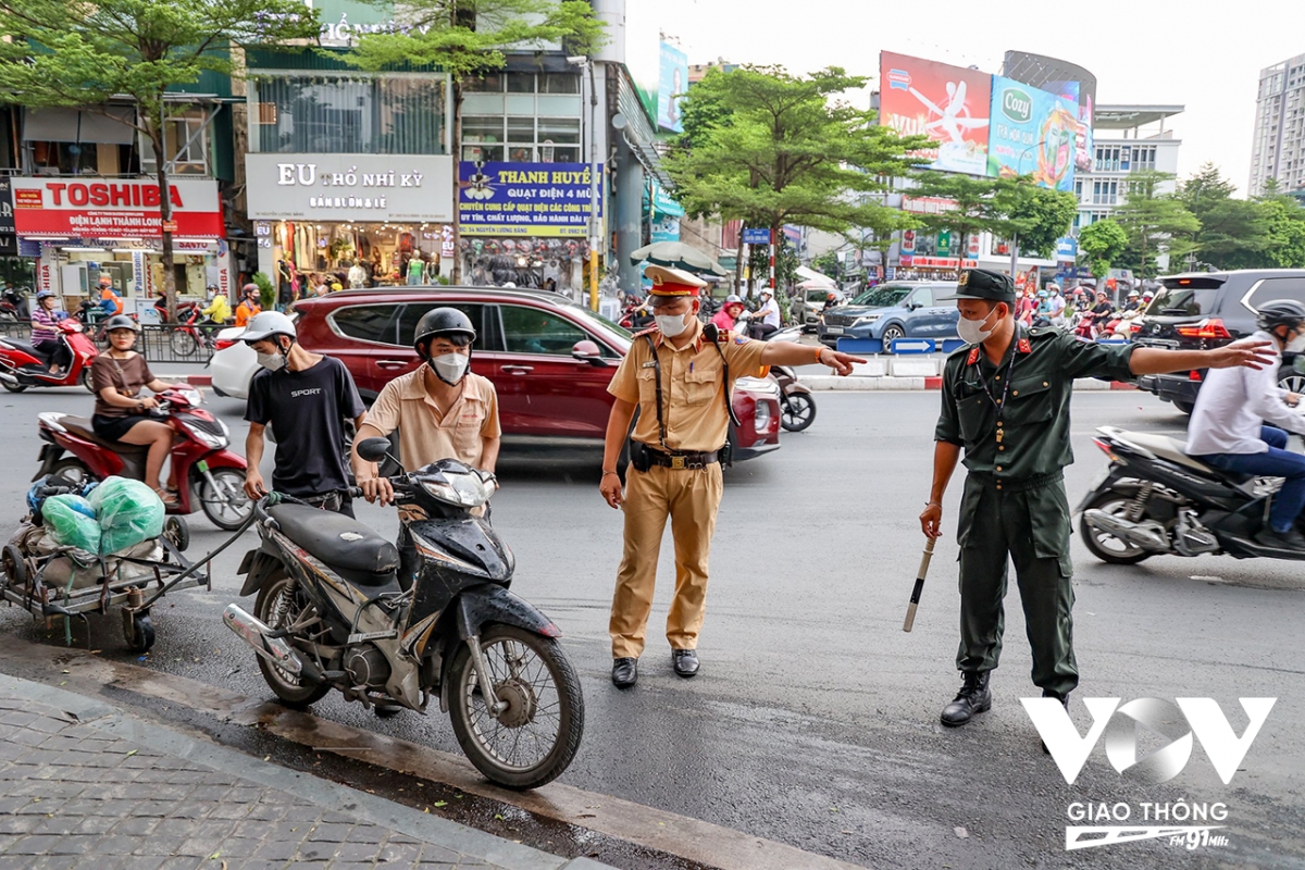 luat su va dai dien csgt noi gi ve hanh vi bo xe, khong nop phat hinh anh 2