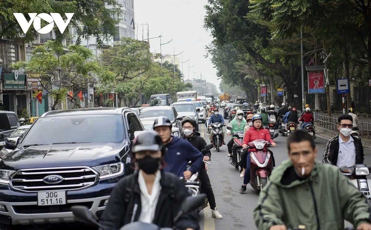 gridlocked traffic in hanoi ahead of lunar new year holiday picture 9 gridlocked traffic in hanoi ahead of lunar new year holiday picture 9
