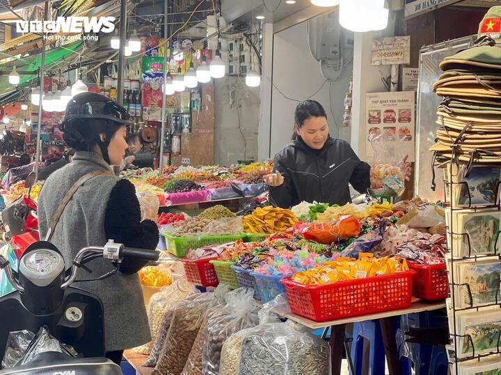 canh la o thu phu banh keo ha noi ngay can tet nguyen dan At ty hinh anh 6