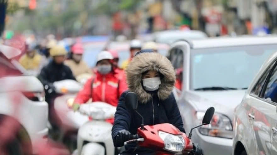 strong cold spell hits vietnam, northerners fell bitter chill again picture 1