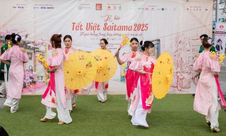 vietnamese communities celebrate tet with vibrant events in japan, uk picture 1