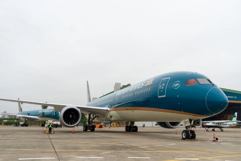 vietnam airlines uses sustainable fuel for flights from europe picture 1