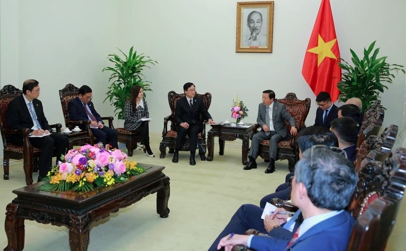 deputy pm meets with leader of chinese aircraft manufacturer picture 1