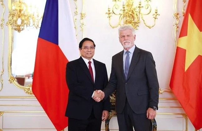 pm meets with czech president picture 1