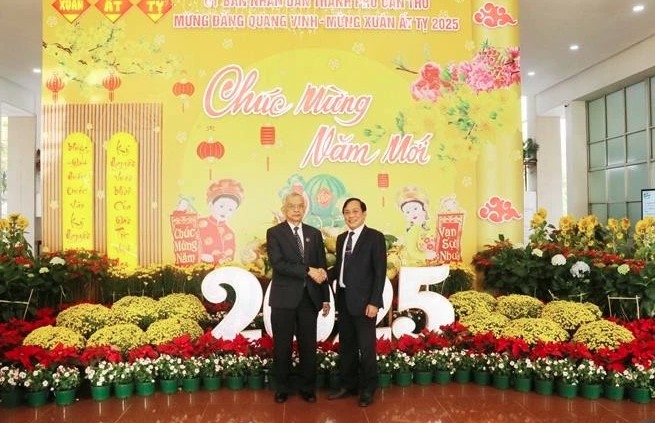 can tho, lao localities to boost cooperation in education, agriculture picture 1