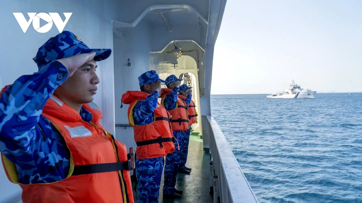 the guardians of peace amid vast seas for joyous tet celebrations picture 3