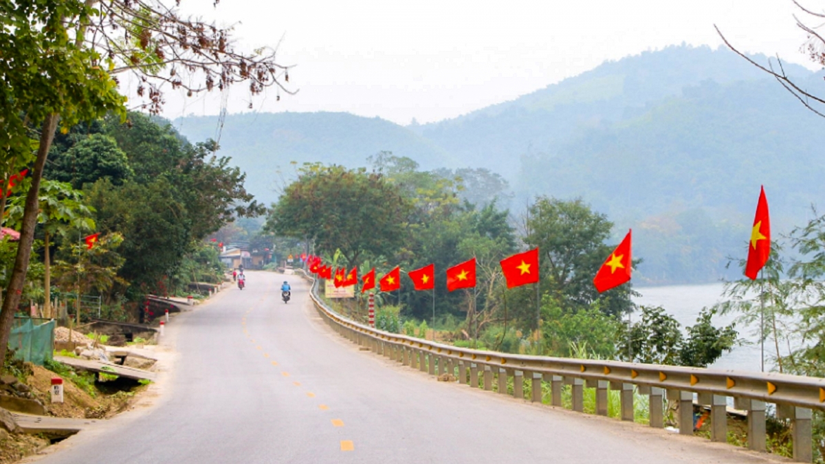 khong khi xuan ngap tran ban lang vung cao nghe an hinh anh 4