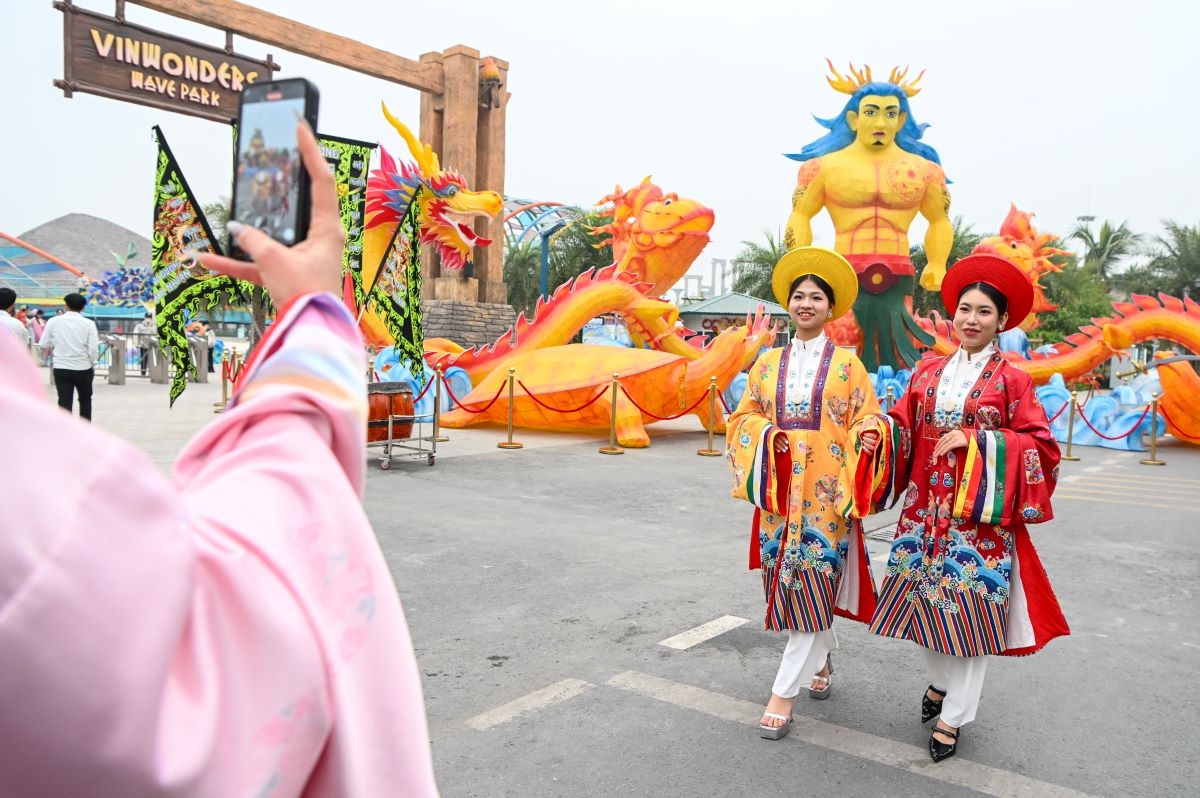 le hoi Anh sang phuong Dong tinh hoa viet toa sang trong ky nguyen moi hinh anh 4