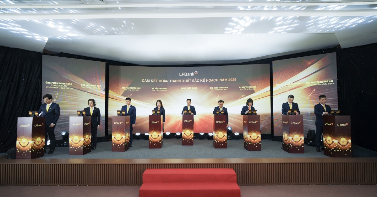 lpbank 8 khoi nghiep vu cam ket thuc hien muc tieu kinh doanh nam 2025 hinh anh 4