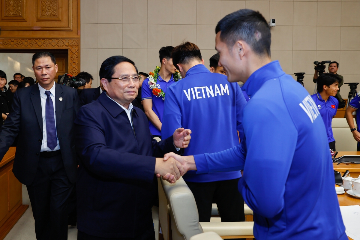 vo dich asean cup 2024, Dt viet nam duoc thu tuong vinh danh hinh anh 97