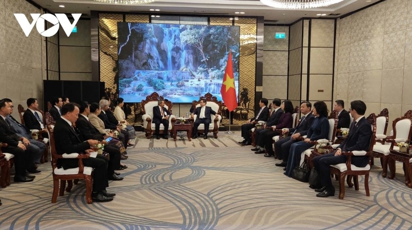 vietnam, laos encouraged to enhance cultural and people-to-people exchanges picture 2