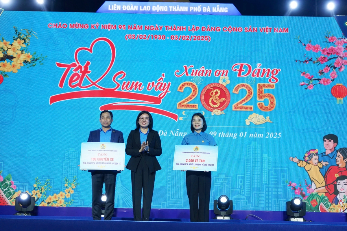Đà nẵng tổ chức chương trình tết sum vầy-xuân ơn Đảng và khai mạc chợ tết công đoàn hình ảnh 4 Da nang to chuc chuong trinh tet sum vay-xuan on Dang va khai mac cho tet cong doan hinh anh 4