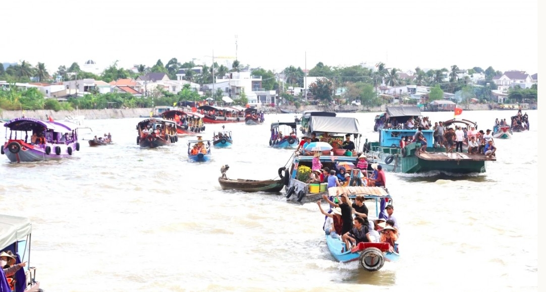 a guide to cai rang floating market in mekong delta region picture 13