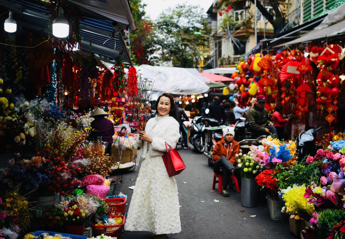 nhac si giang son tet la thoi khac sum hop va lam moi chinh minh hinh anh 3