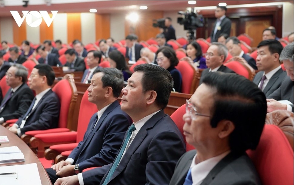 13th party central committee convenes meeting in hanoi picture 4 13th party central committee convenes meeting in hanoi picture 4