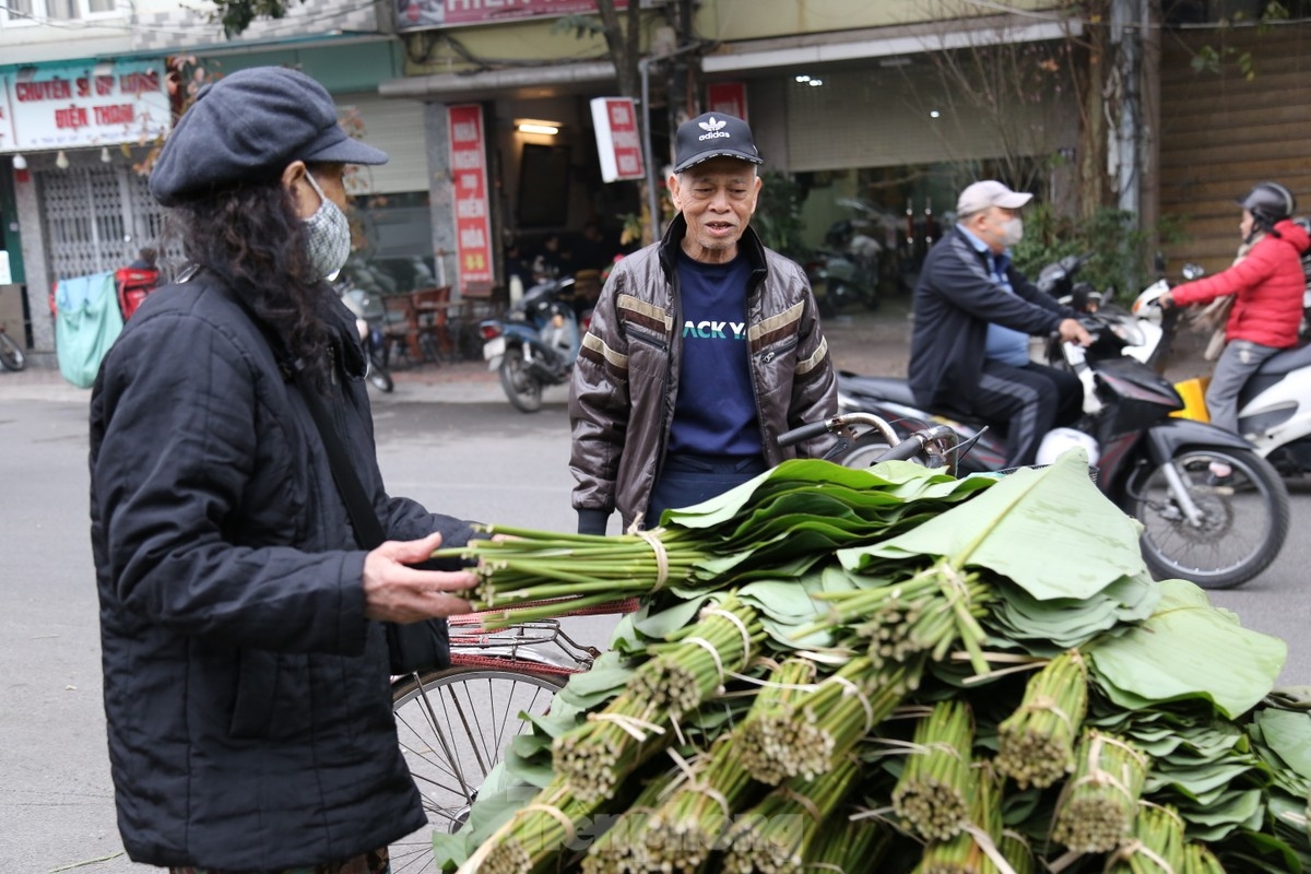 hanoi s dong leaf market bustling at lunar year s end picture 1