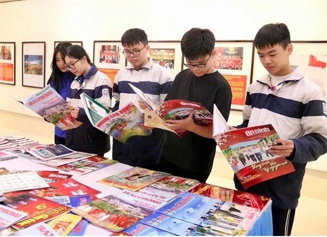 exhibition about communist party of vietnam opens in hai phong picture 1