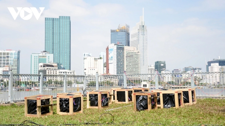 ho chi minh city ready for grand fireworks on lunar new year s eve picture 15