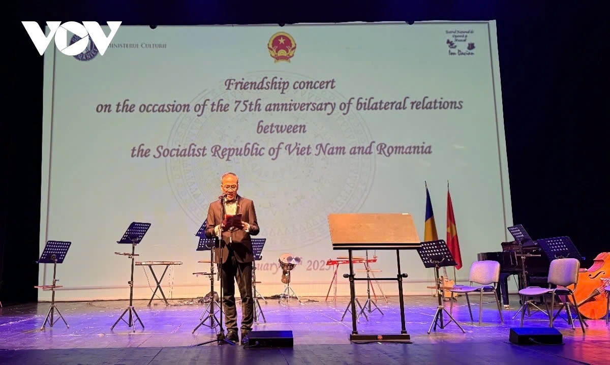 friendship concert marks 75 years of vietnam romania diplomatic relations picture 1