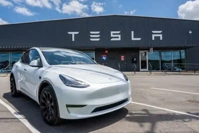 Lượng xe bàn giao hàng năm của Tesla sụt giảm lần đầu tiên trong lịch sử