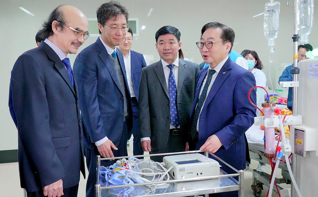 bệnh viện Đại học chung ang khám bệnh miễn phí 1500 người dân quảng ngãi hình ảnh 2 benh vien Dai hoc chung ang kham benh mien phi 1500 nguoi dan quang ngai hinh anh 2