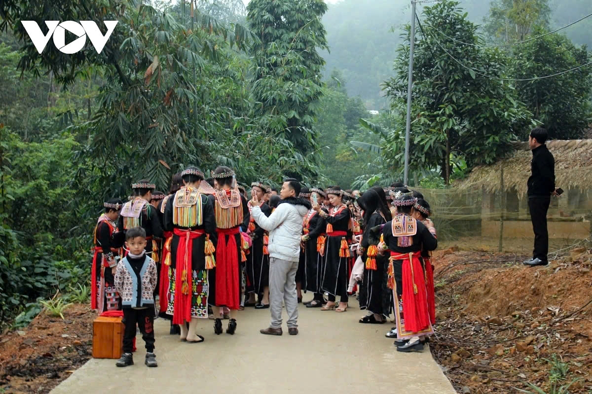 red dao people preserve lunar new year customs picture 3 red dao people preserve lunar new year customs picture 3