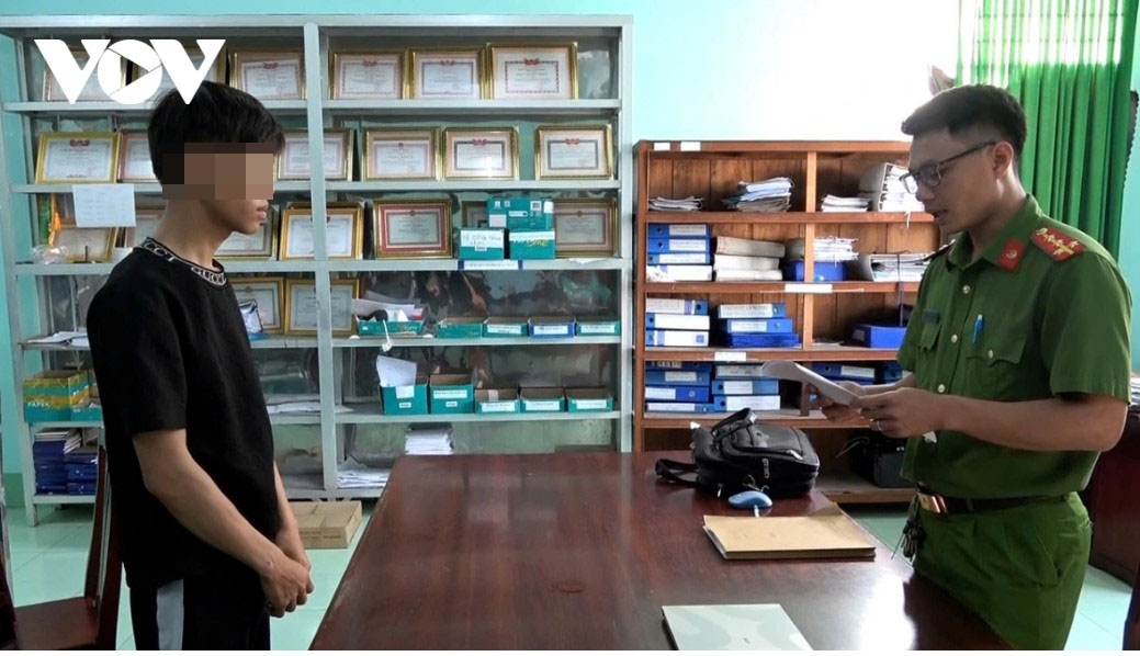 triệt xóa nhóm thiếu niên gây ra nhiều vụ cướp giật và trộm cắp tài sản hình ảnh 1 triet xoa nhom thieu nien gay ra nhieu vu cuop giat va trom cap tai san hinh anh 1