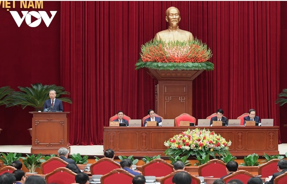 13th party central committee convenes meeting in hanoi picture 6