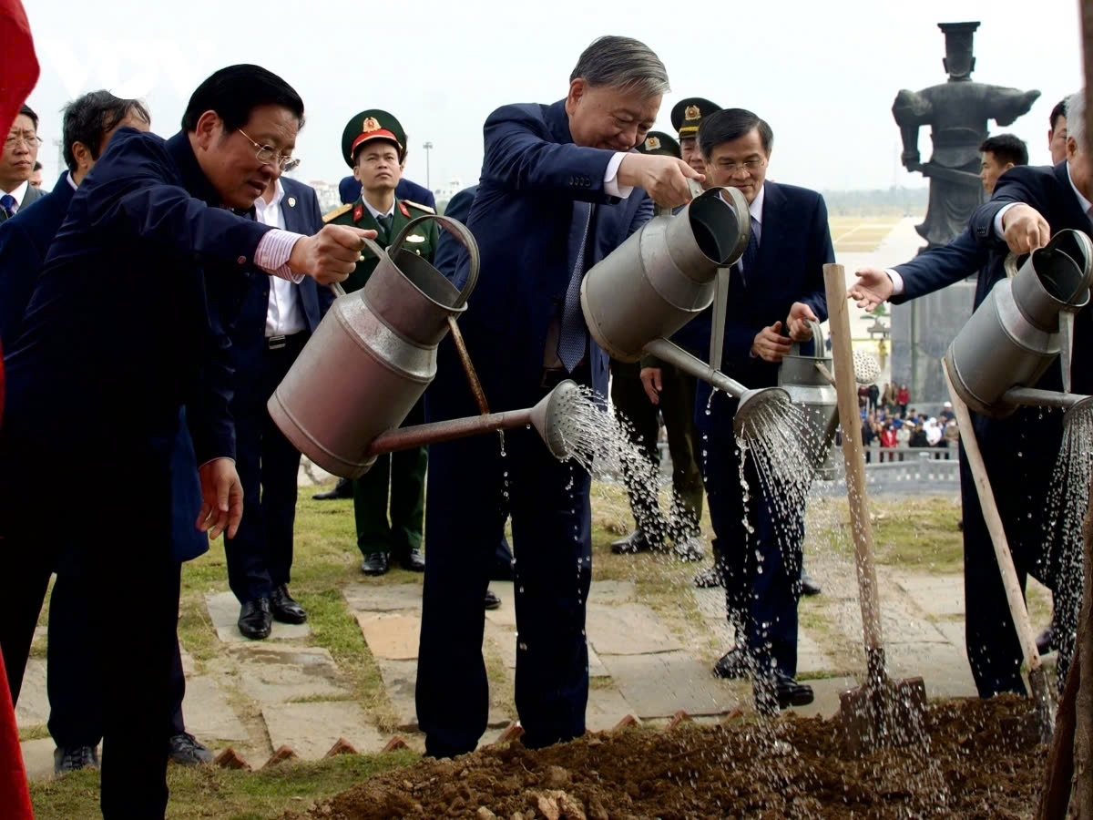 party general secretary to lam launches tree planting festival in ninh binh picture 1 party general secretary to lam launches tree planting festival in ninh binh picture 1