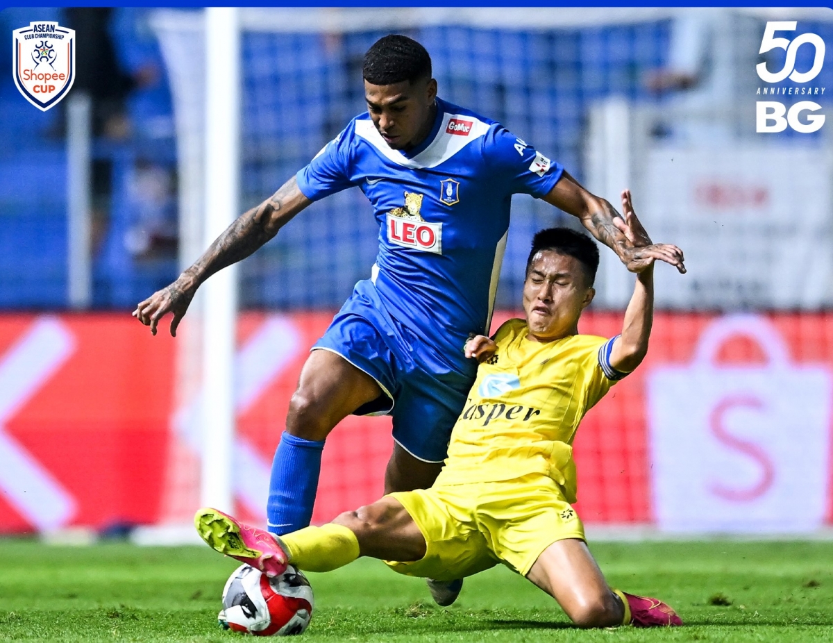 Doãn Ngọc Tân ghi siêu phẩm, Thanh Hóa chia điểm với BG Pathum United tại Thái Lan