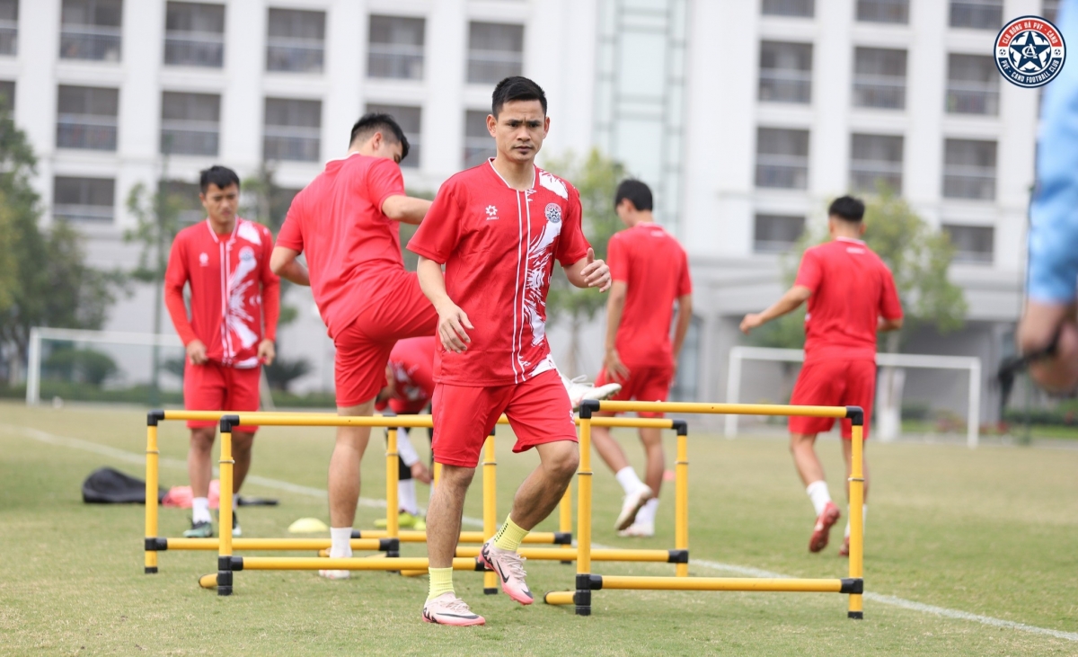 chuyen nhuong v-league cuu tuyen thu viet nam co ben do moi bat ngo hinh anh 1