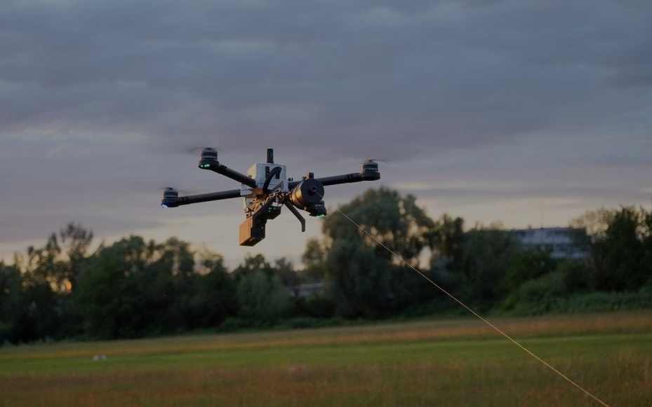 Nga và Ukraine vật lộn đối phó UAV cáp quang không thể bị ...