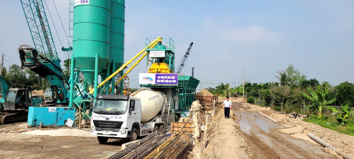 nhon nhip tren cong truong cao toc cao lanh- an huu ngay dau nam moi hinh anh 6