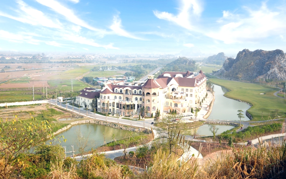 Trải nghiệm nghỉ dưỡng trọn vẹn tại khách sạn cao cấp Legend Valley Hà Nam - Ảnh 1