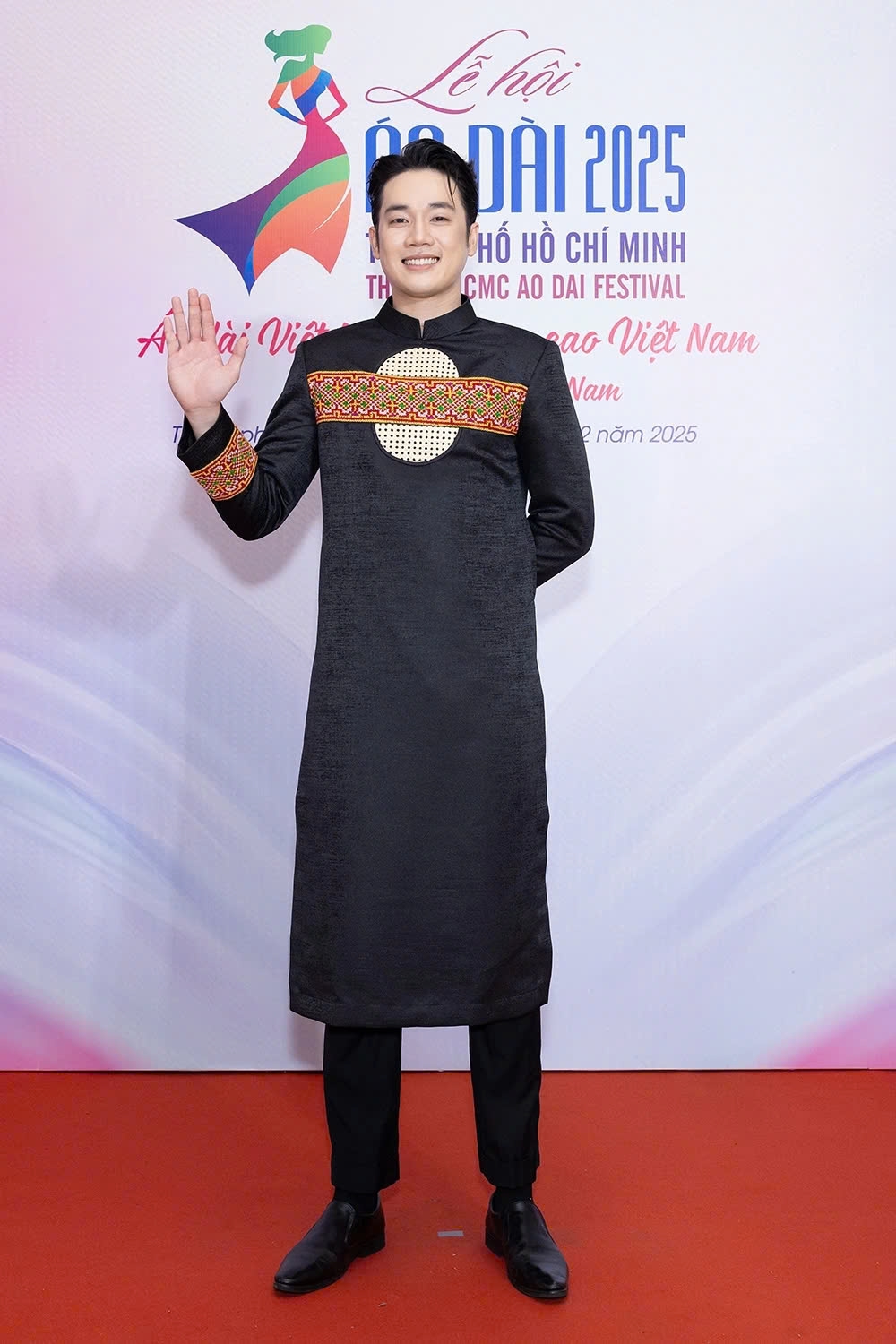 ambassadors selected to honour traditional vietnamese costume Áo dài picture 12 ambassadors selected to honour traditional vietnamese costume Ao dai picture 12