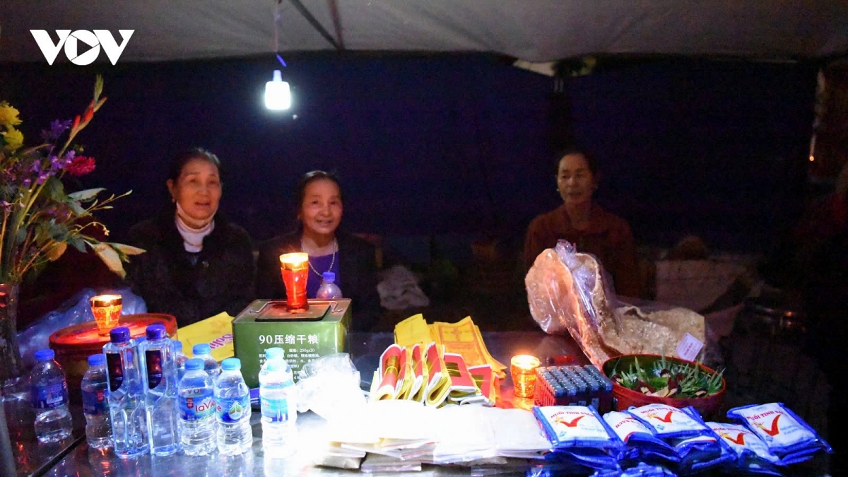 The unique Yin – Yang market that meets once a year in Northern Vietnam