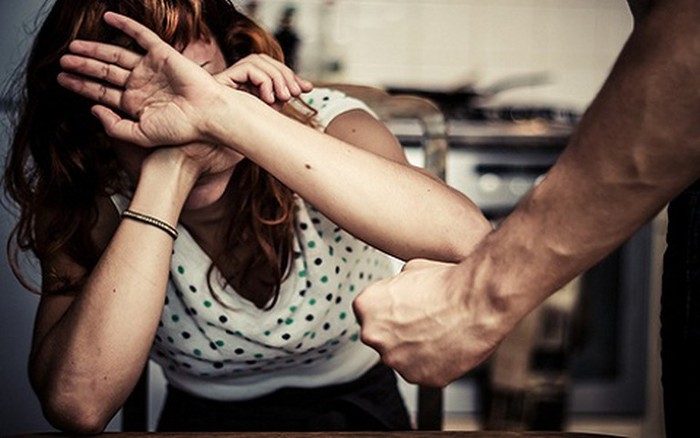 30 năm chịu bạo lực gia đình để chờ ngày "giải phóng"?