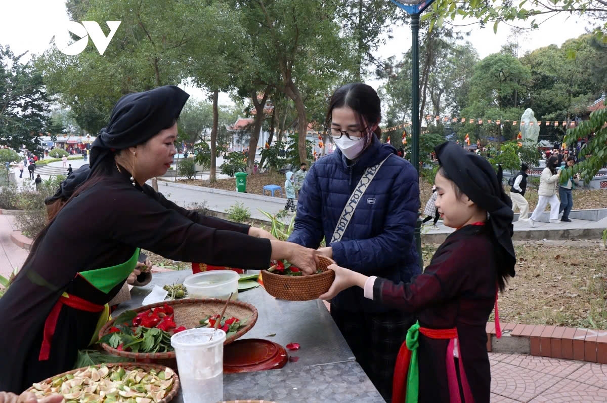 thousands flock to lim festival 2025 despite freezing weather picture 9 thousands flock to lim festival 2025 despite freezing weather picture 9