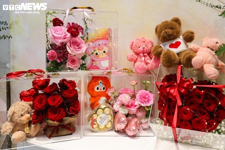 15 trieu dong mot bo hoa hong ngay valentine, khach nha giau van xuong tien mua hinh anh 10